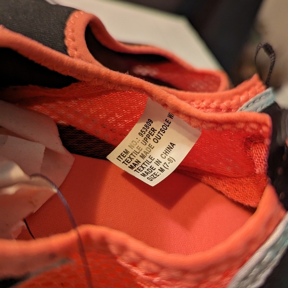 Sun & Sky pink and black size medium (7-8) stretch neoprene water shoes new - Picture 7 of 8